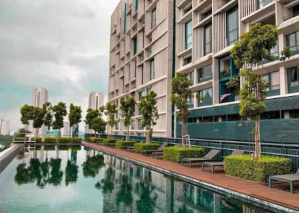 Royal Suite~Tamarind 2Q Bed سيبرجايا المظهر الخارجي الصورة